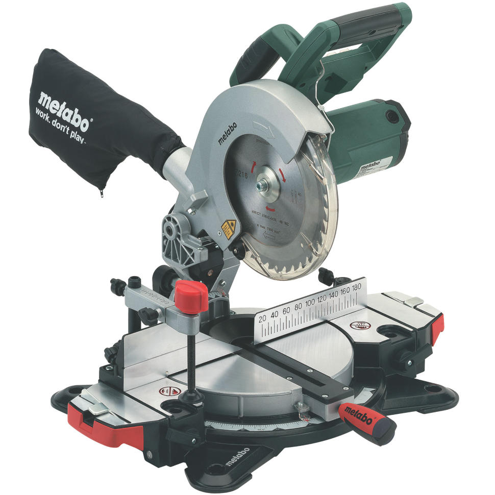 Пила торцовочная Metabo ks216m